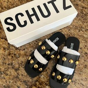 💛 New Schutz gorgeous Sandals 🖤